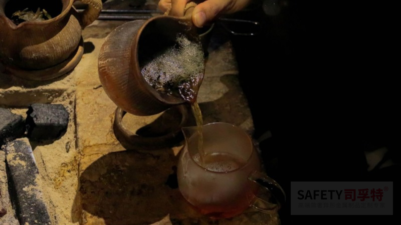 從“火塘烤茶”到“圍爐煮茶”，傳承中華茶文化 [精制鋼圍爐茶桌|炭火爐](圖4)